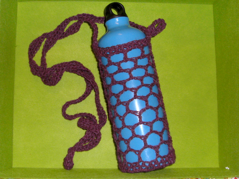 Water Bottle Cozy - Free Knitting Pattern for a Lacy Water Bottle Cozy